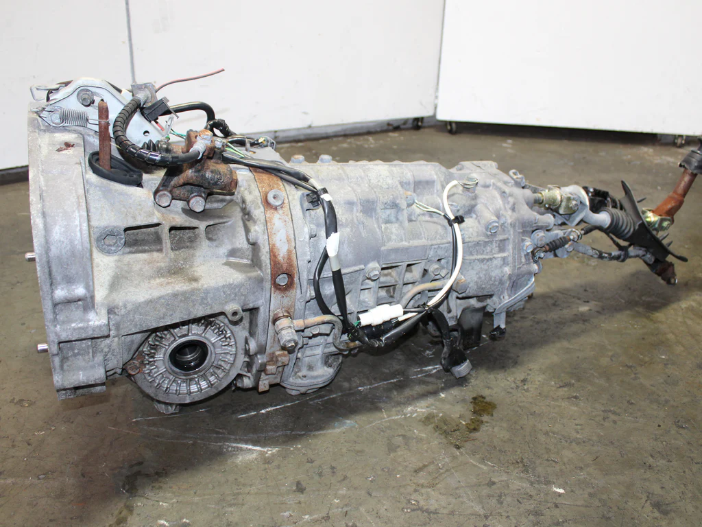 JDM 2006 Subaru Legacy GT Spec-B TY856WBDAA 6 Speed Manual Transmission - Image 10