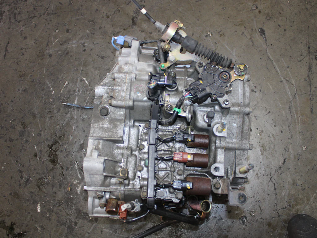 JDM 2006-2007 Honda Fit Automatic L15A 1.5L 4 Cyl Transmission - Image 2