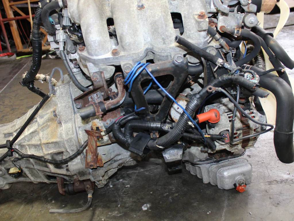 JDM 1995-1998 Nissan 240SX S14 Motor 5 Speed SR20DET 2.0L 4 Cyl Engine - Image 10